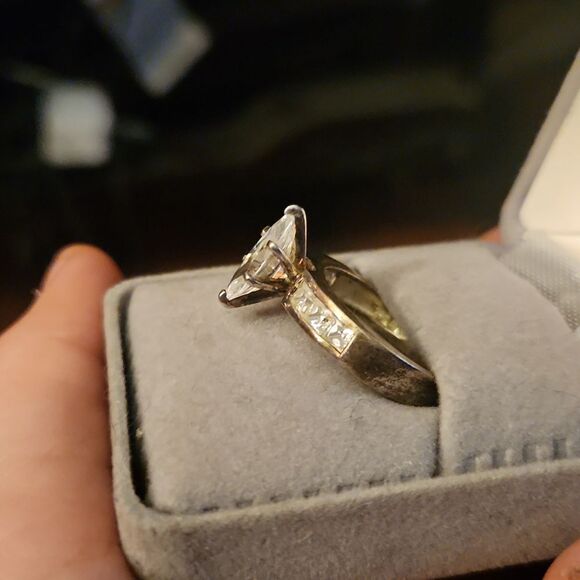 Vintage Sterling Silver Ring Sz 7.75 - Picture 2 of 4